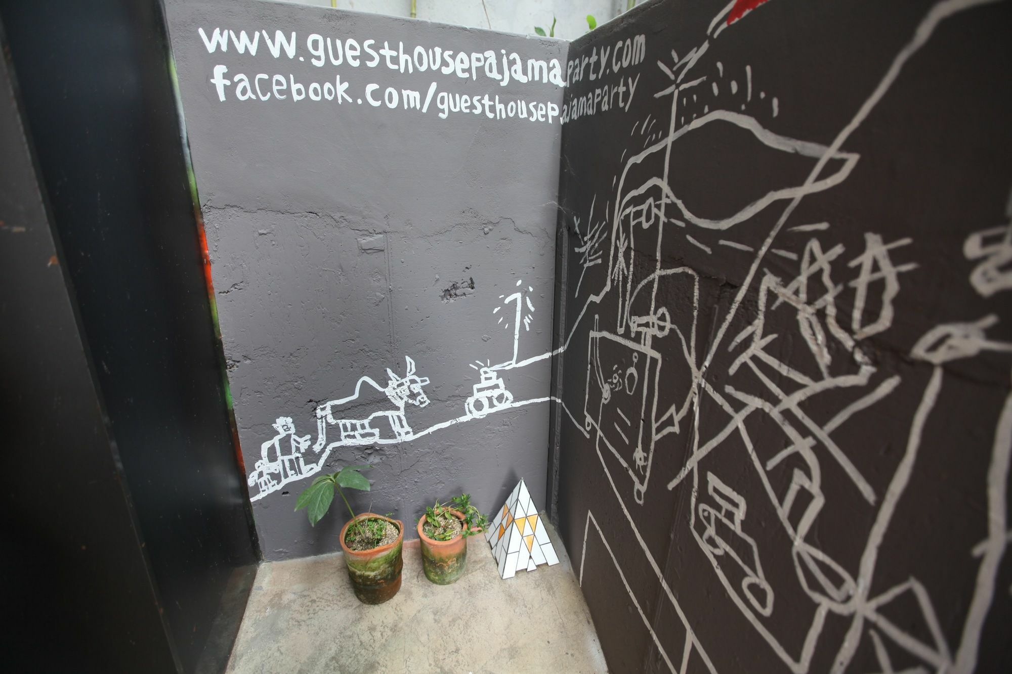 Hongdae Guesthouse Pajamaparty Сеул Экстерьер фото
